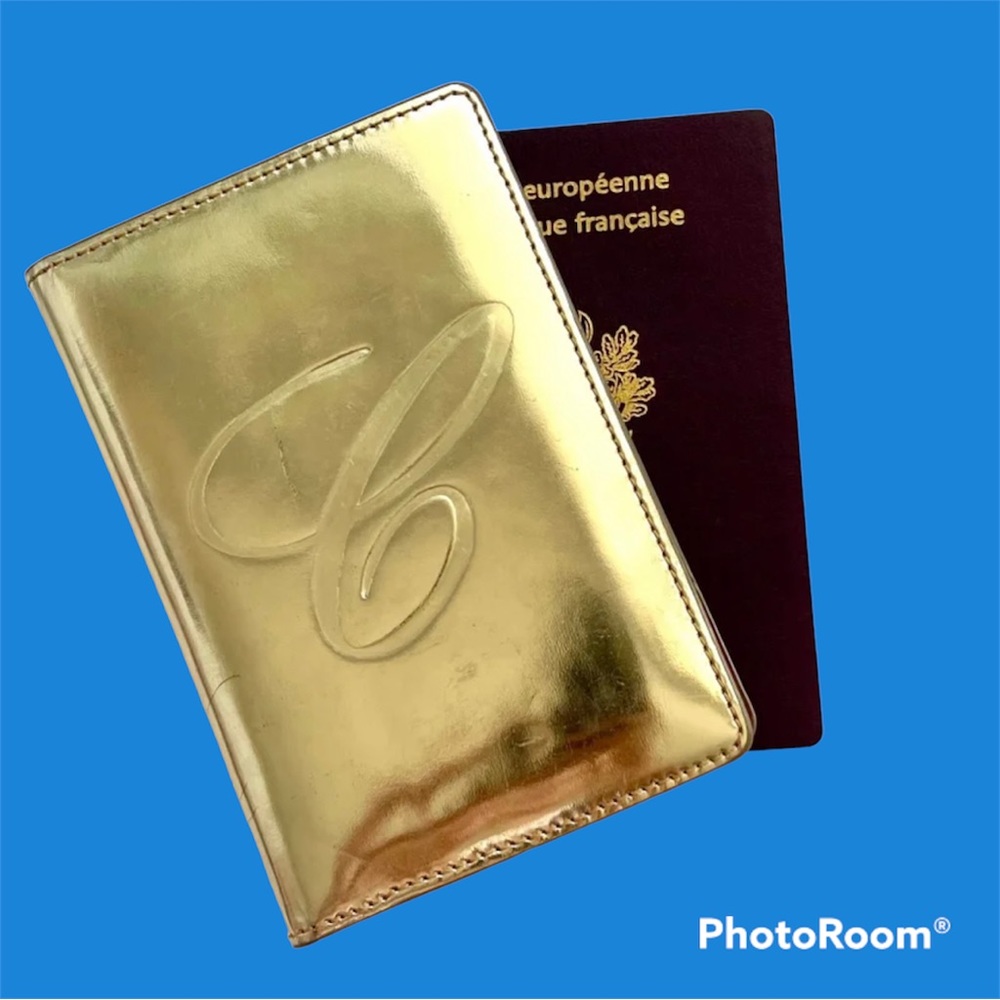 CHOPARD  authentic  gold genuine Wallet / passport holder/ notes limited…
